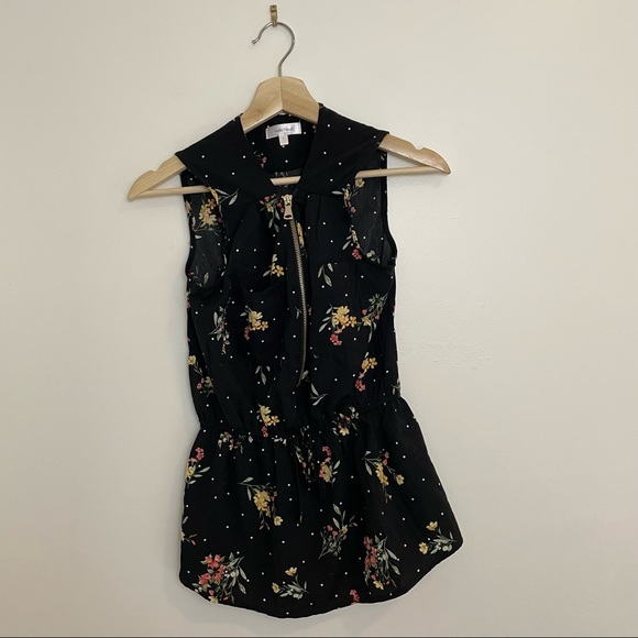 Stella Tweed | Floral Zip Peplum Tank - Picture 2 of 9